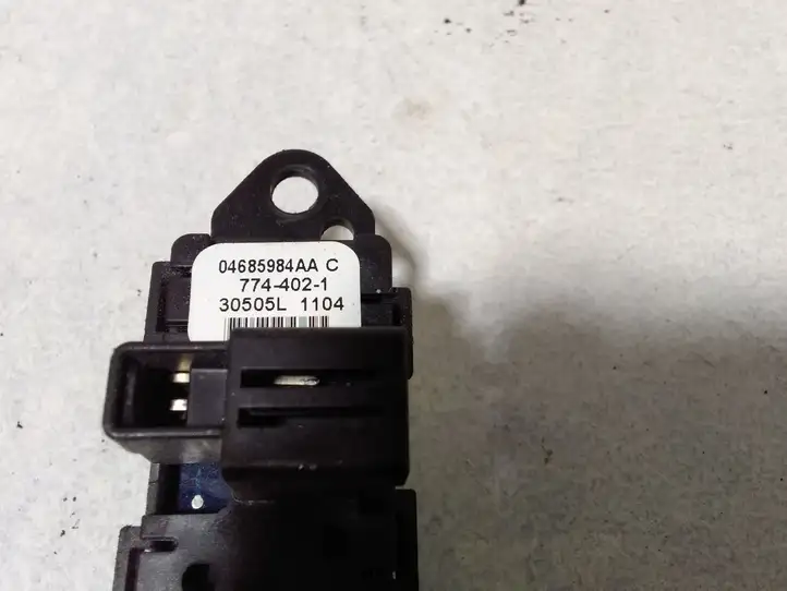 Chrysler Pacifica (2003 - 2008) 04685984AA Кнопка стеклоподъемников — фото 4