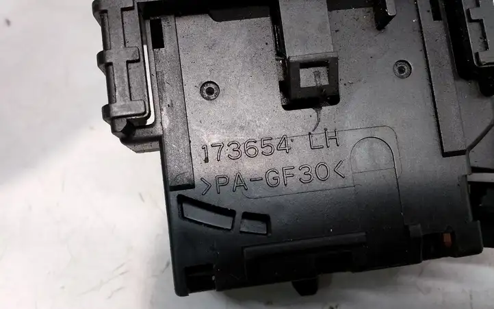 Toyota Corolla Verso AR10 (2004 - 2009) 173654 Переключатель стеклоочистителей — фото 4