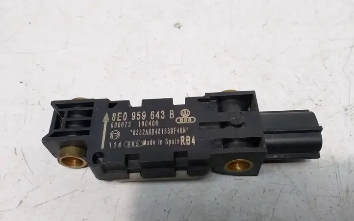 Audi A4 S4 B7 8E 8H (2004 - 2009) 8E0959643B Датчик удара SRS — фото 1