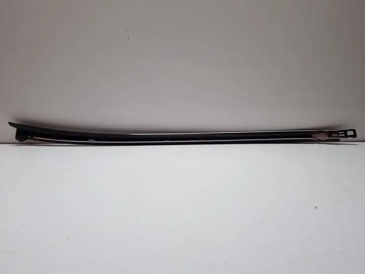 Mercedes-Benz C W204 (2007 - 2014) 0800023 Накладка стоек лобового стекла — фото 3