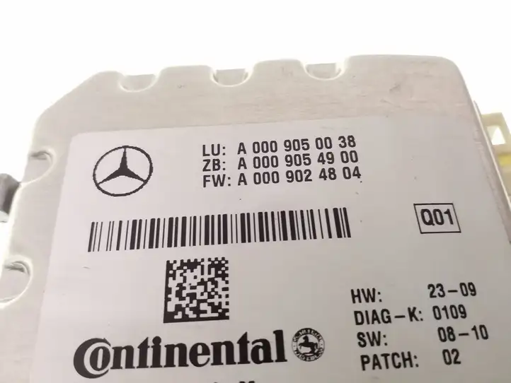 Mercedes-Benz E W212 (2009 - 2016) A0009050038 Камера в лобовом стекле — фото 5