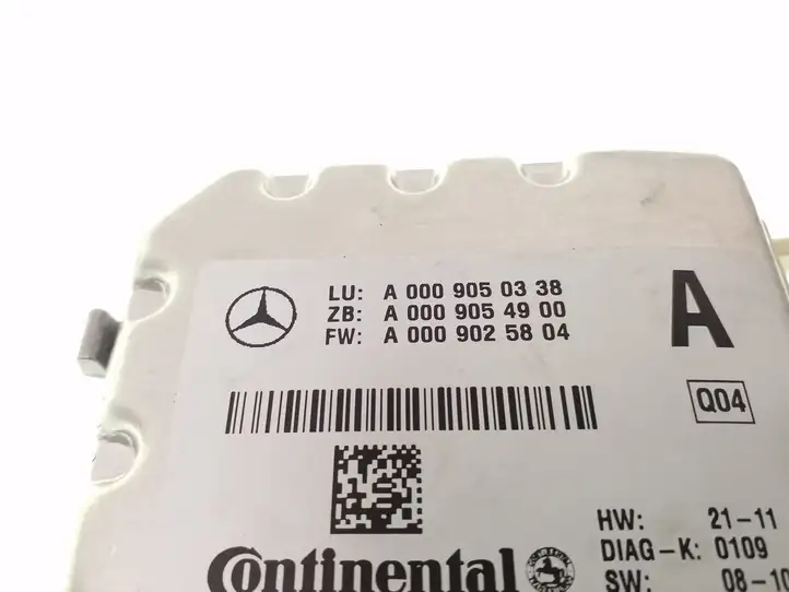 Mercedes-Benz A W176 (2012 - 2018) A0009050338 Камера в лобовом стекле — фото 4
