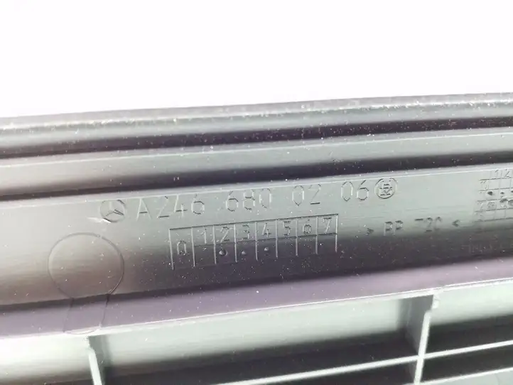 Mercedes-Benz A W176 (2012 - 2018) A2466800206 Внутренняя отделка переднего порога — фото 3