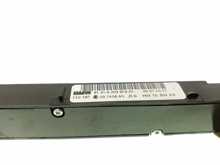 BMW X1 E84 (2009 - 2015) 6131920397401 Кнопка парктроника — фото 4