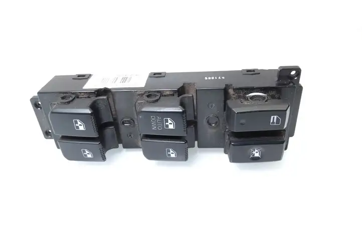 Hyundai Santa Fe (2005 - 2009) 935702B000 Блок кнопок стеклоподъемников — фото 1