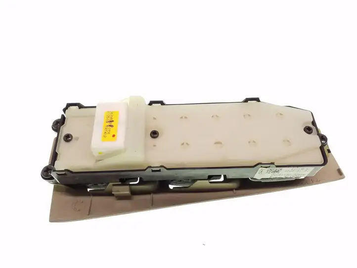 Toyota Avensis T250 (2003 - 2006) 8480205210A0 Блок кнопок стеклоподъемников — фото 3