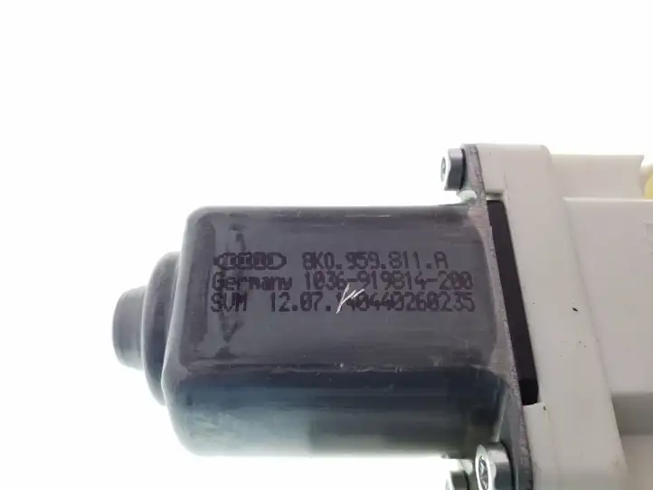 Audi A1 (2010 - 2014) 8K0959811A Стеклоподъемник задней двери — фото 3