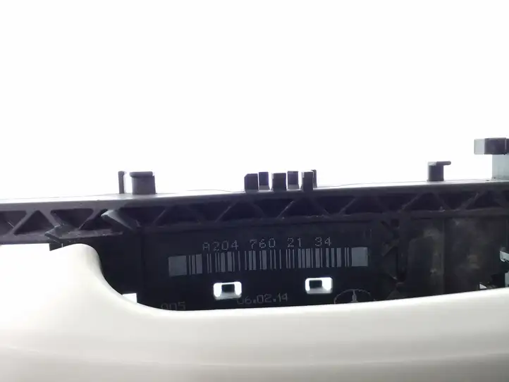 Mercedes-Benz A W176 (2012 - 2018) A2047602134 Наружная ручка задней двери — фото 3