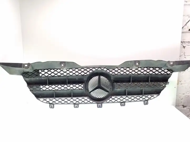 Mercedes-Benz Sprinter W906 (2006 - 2018) A9068800385 Верхняя решетка радиатора — фото 2