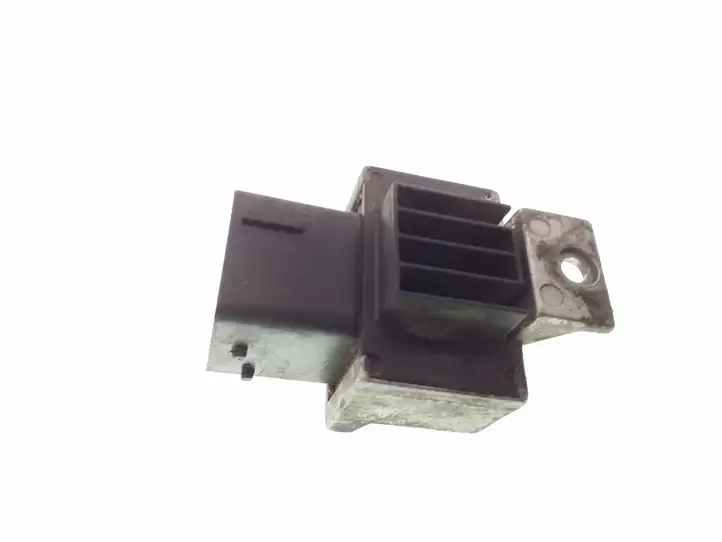 Renault Trafic II (X83) (2002 - 2014) 8200859243 Реле накала свечей — фото 2