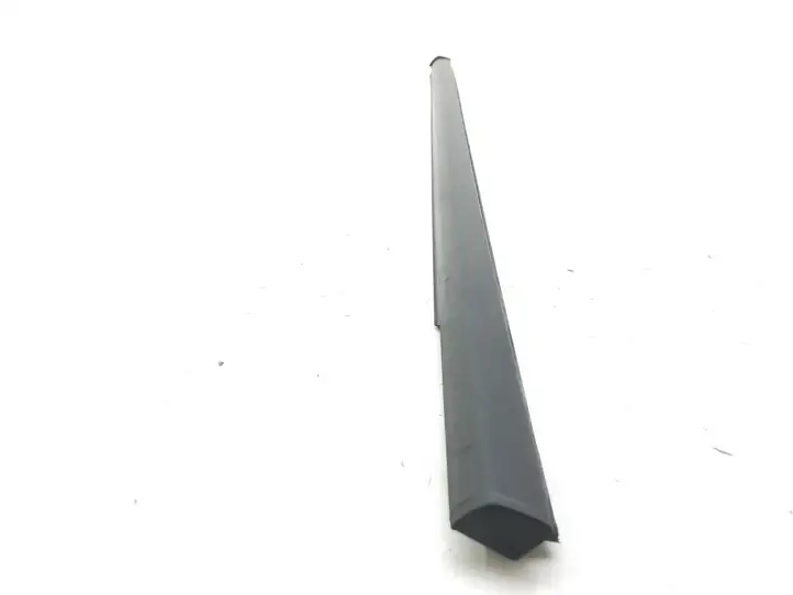Opel Astra K (2015 - 2020) 39133180 Накладка стекла задней двери — фото 4