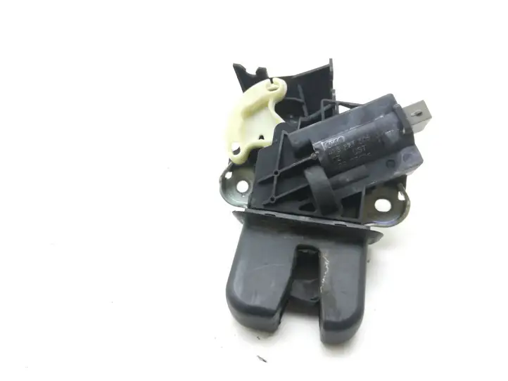 Audi A4 S4 B8 8K (2007 - 2011) 4F5827505D Замок крышки багажника — фото 1