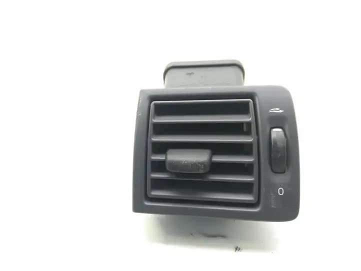 Volvo V50 (2004 - 2008) Y01103 Боковой воздушный дефлектор — фото 1
