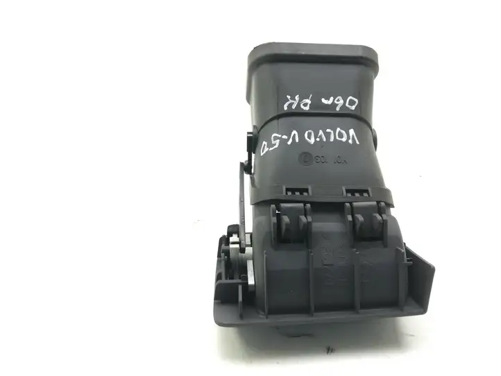 Volvo V50 (2004 - 2008) Y01103 Боковой воздушный дефлектор — фото 2