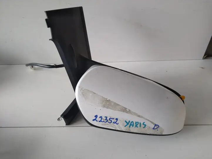 Toyota Yaris (2012 - 2014) Боковое зеркало с электроприводом — фото 2