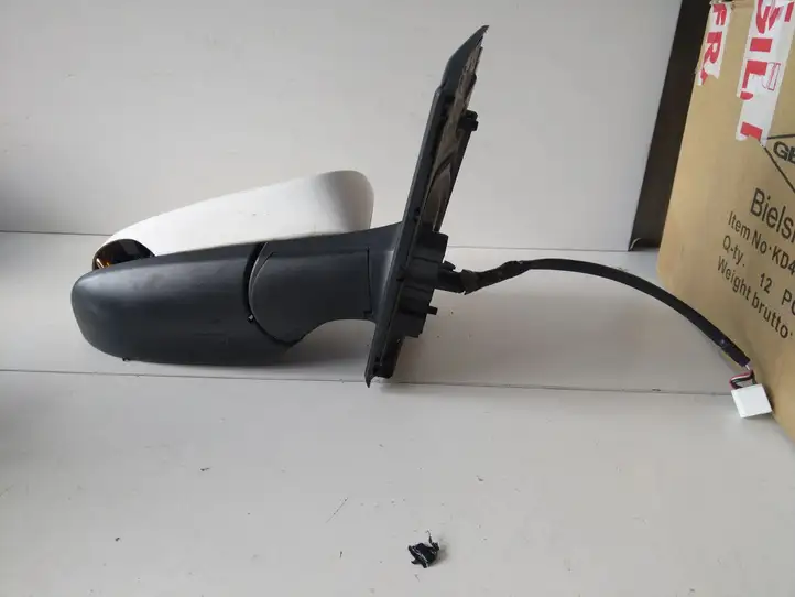 Toyota Yaris (2012 - 2014) Боковое зеркало с электроприводом — фото 4