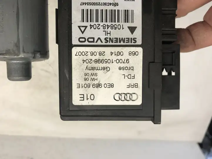 Audi A4 S4 B7 8E 8H (2004 - 2009) 8E0959801E Стеклоподъемник задней двери — фото 2