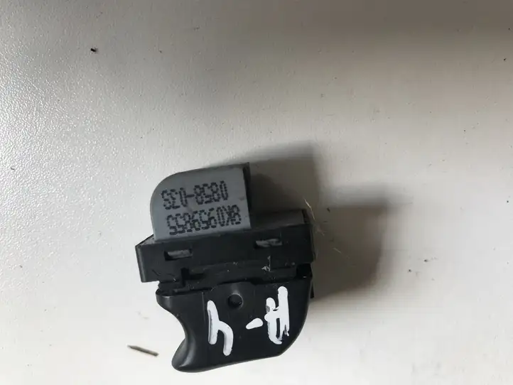 Audi A4 S4 B8 8K (2007 - 2011) 8K0959855 Кнопка стеклоподъемников — фото 2