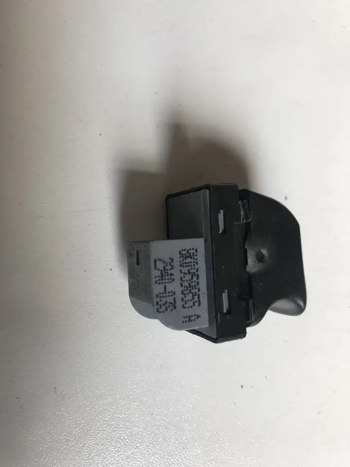 Audi A4 S4 B8 8K (2007 - 2011) 8K0959855A Кнопка стеклоподъемников — фото 3