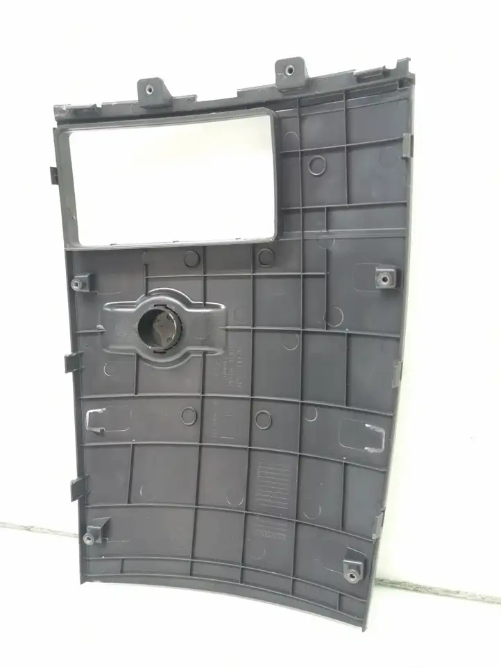Hyundai H-1, Starex, Satellite (2007 - 2013) 846164H010 Нижняя отделка панели приборов — фото 2