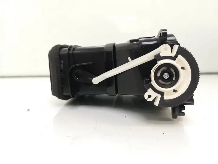 Hyundai H-1, Starex, Satellite (2007 - 2013) 4H97410000 Боковой воздушный дефлектор — фото 3