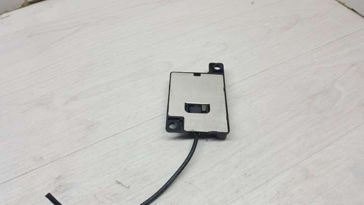 BMW 5 E60 E61 (2004 - 2010)  84506928461 Антенна Bluetooth