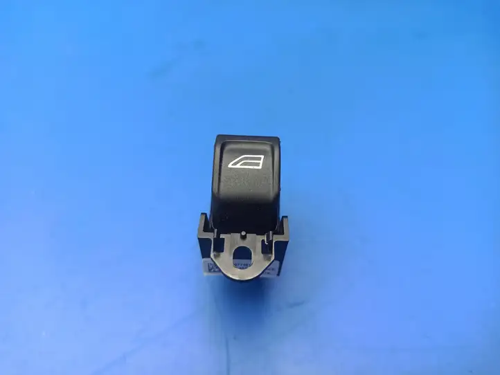 Volvo S40 (2007 - 2012) 30773214 Кнопка стеклоподъемников — фото 1