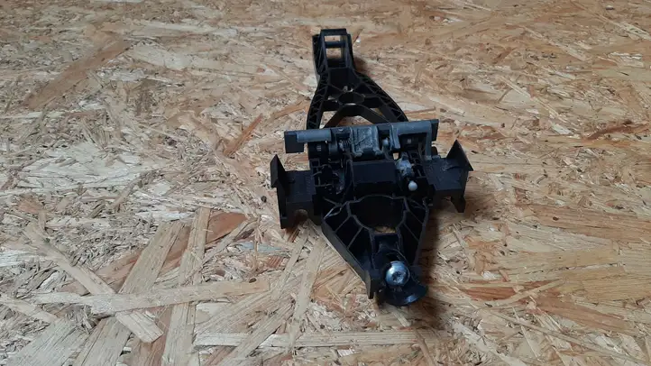 Volvo XC60 (2013 - 2017) 30784203 Крепление наружной ручки передней двери — фото 6