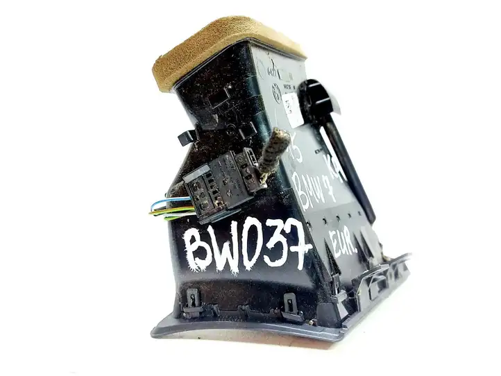 BMW 7 F01 (2008 - 2016) 14121810 Боковой воздушный дефлектор — фото 3