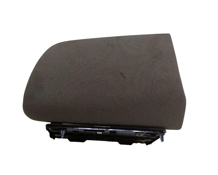 Honda Jazz IV GR Crosstar (2020 - ) 77510TZB00 Крышка бардачка — фото 1