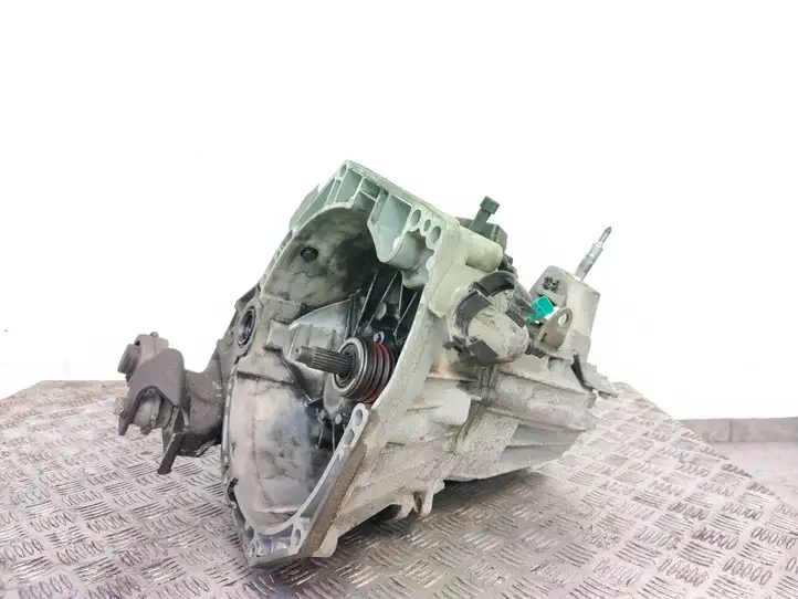Nissan Qashqai (2013 - 2017) TL4137 Механическая коробка передач, 6 передач — фото 1
