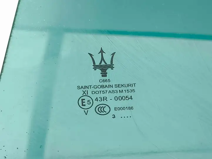 Maserati Ghibli (2013 - 2017) 43R00054 Стекло задней двери — фото 2