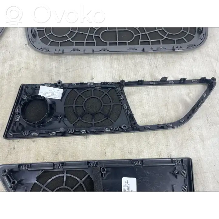 BMW 7 G11 G12 (2015 - 2022) 7398879 Накладка бокового динамика — фото 3