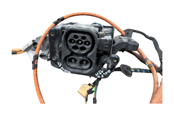 Volkswagen e-Golf (2013 - 2016) 5GE971531AB Зарядный разъем электромобиля — фото 3