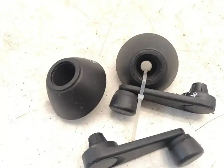 BMW 1 E81 E87 (2004 - 2011) 51328122503 Ручка стеклоподъемника — фото 3