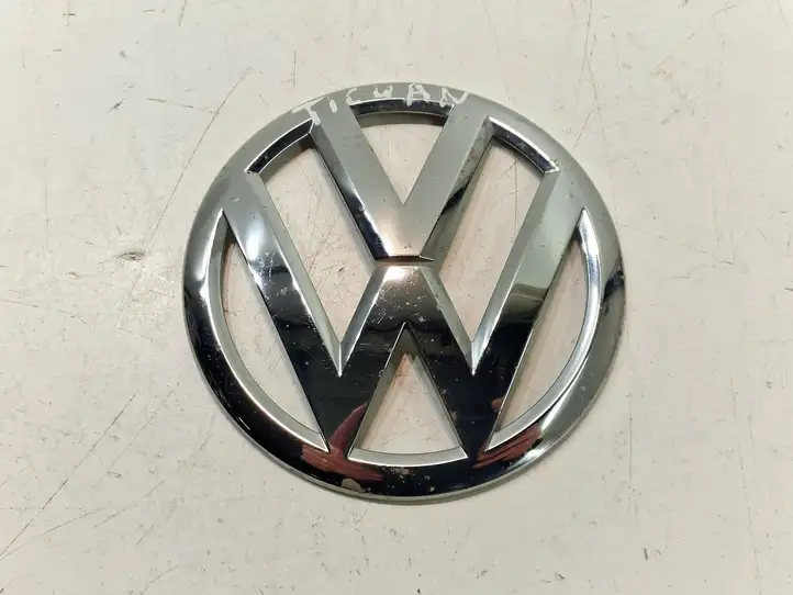Volkswagen Tiguan (2007 - 2011) 5N0853630 Эмблема производителя — фото 1