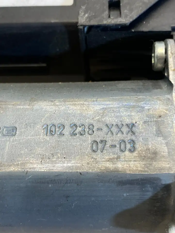 Audi A4 S4 B7 8E 8H (2004 - 2009) 8e0959802e Стеклоподъемник задней двери — фото 3