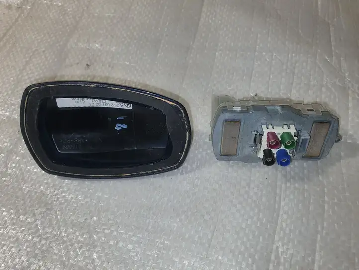 Mercedes-Benz GL X166 (2013 - 2019) A2128270228 GPS антенна — фото 2