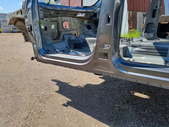 Volkswagen Tiguan Allspace (2017 - ) Передний порог кузова — фото 3