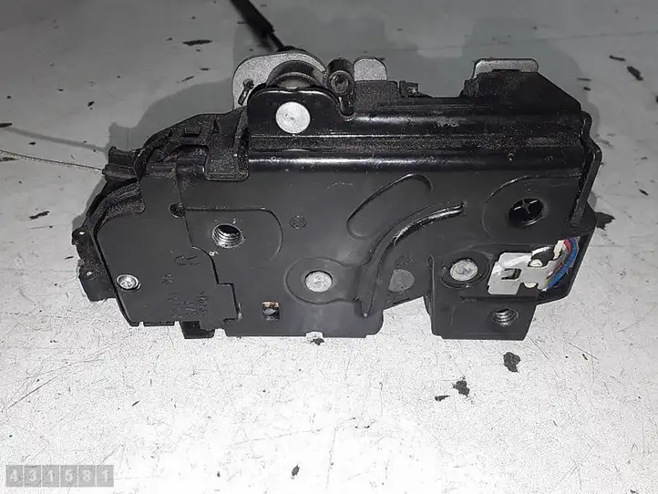 Skoda Octavia Mk2 (1Z) (2004 - 2013) 7L0839016D Замок задней двери — фото 4