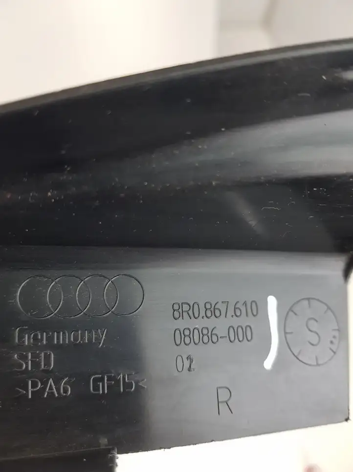 Audi Q5 SQ5 (2012 - 2017) Накладка стекла передней двери — фото 2