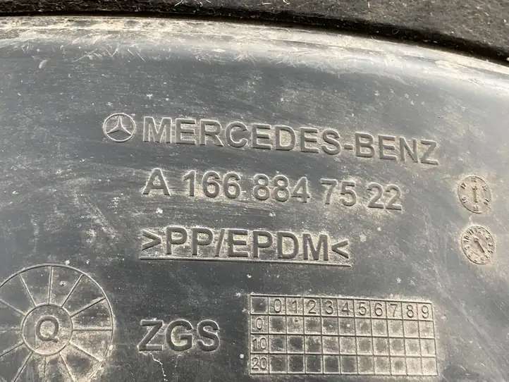 Mercedes-Benz GLE W166/C292 (2015 - 2019) A1668847522 Задний подкрылок — фото 3