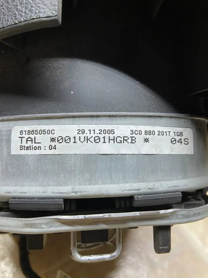 Volkswagen PASSAT B6 (2005 - 2010) 3C0880201T Подушка безопасности руля — фото 3