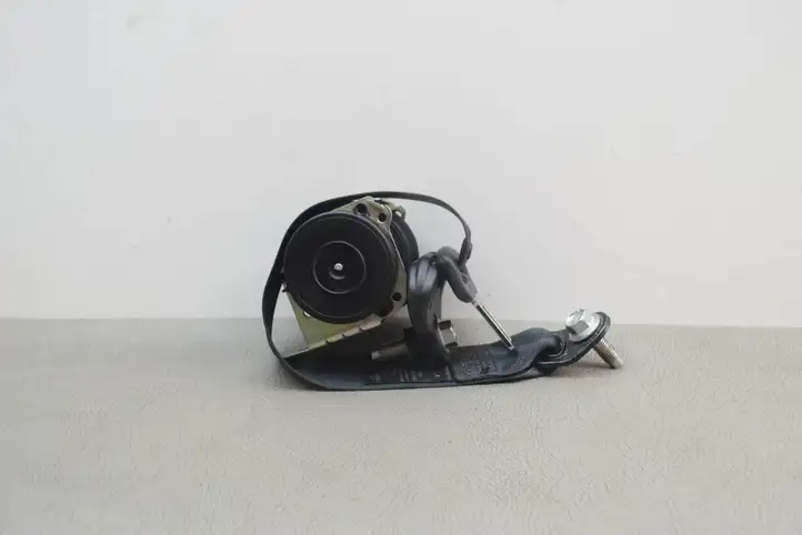 Nissan Juke I F15 (2010 - 2018) 88844BF12A Задний ремень безопасности — фото 3