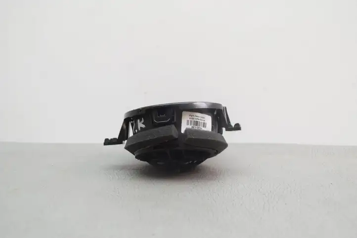Nissan Juke I F15 (2010 - 2018) 687611KE0A Воздушная решетка панели — фото 3