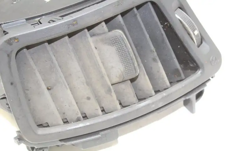 Kia Sorento (2009 - 2014) 974202P000 Воздушная решетка панели — фото 2