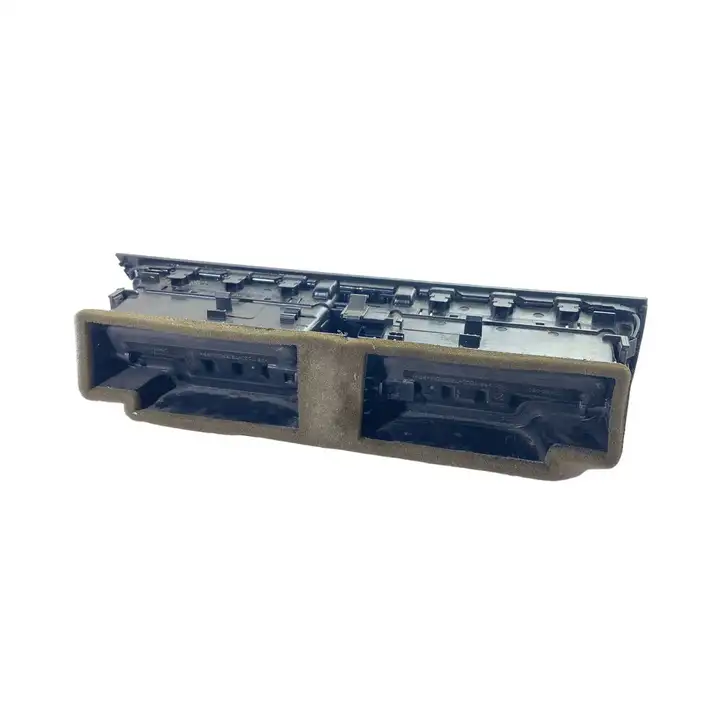 Audi A4 S4 B8 8K (2007 - 2011) 8T2820951B Центральный воздушный дефлектор — фото 6