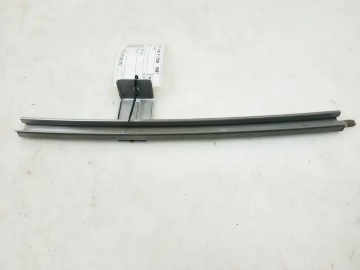 Toyota Corolla Verso AR10 (2004 - 2009) 674040F010 Прочая отделка передней двери — фото 1