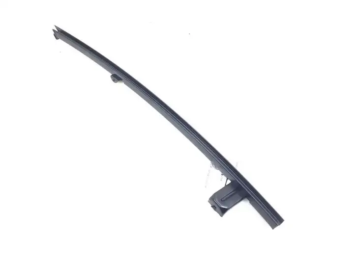 Toyota Corolla Verso AR10 (2004 - 2009) 6748164011 Прочая отделка передней двери — фото 2