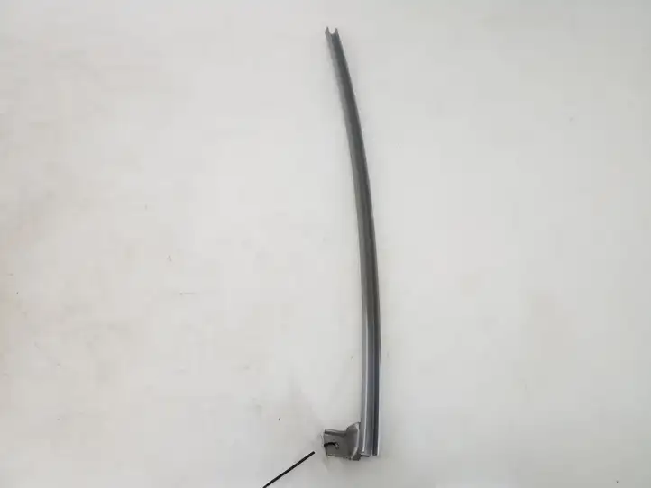 Toyota Corolla Verso AR10 (2004 - 2009) 674080F010 Прочая отделка задней двери — фото 2